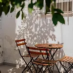 Bejart Apartment 5